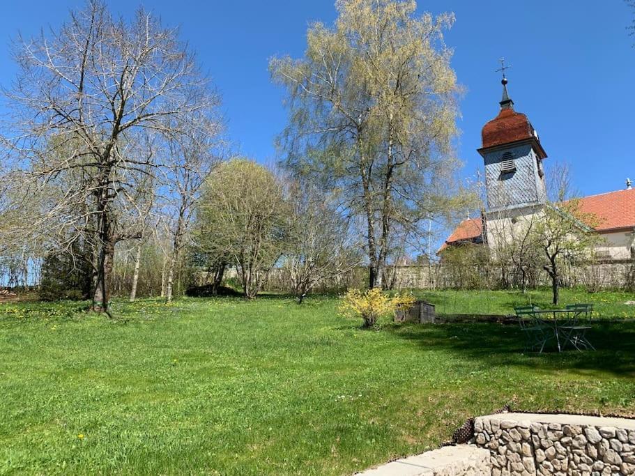 Ancienne Ferme Comtoise 4 Etoiles, 11 Personnes Lac St-Point/Mont D'Or Montperreux Zewnętrze zdjęcie